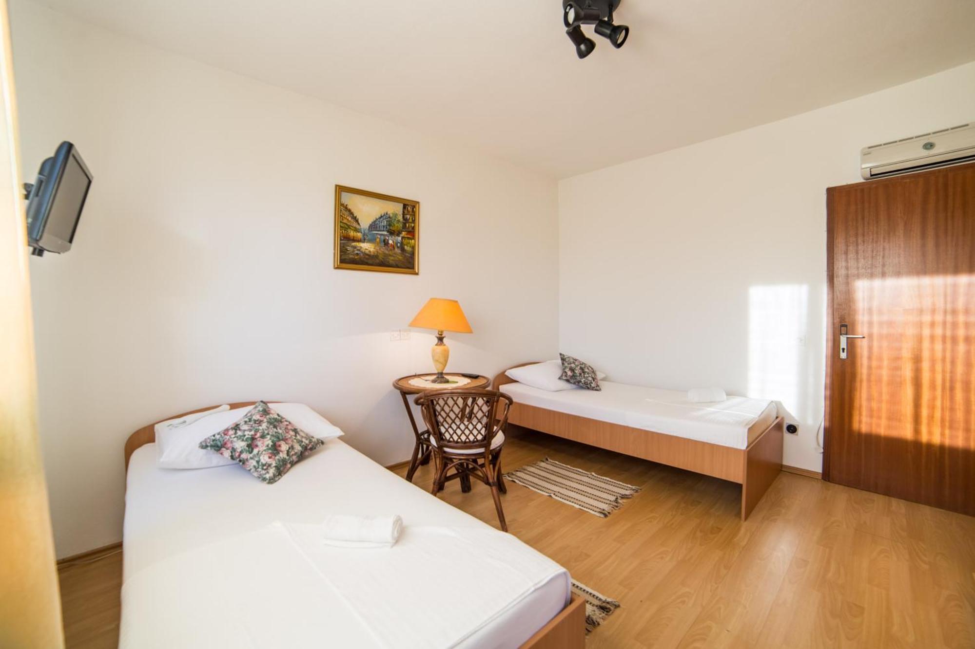 Apartment Mande Brist Eksteriør billede